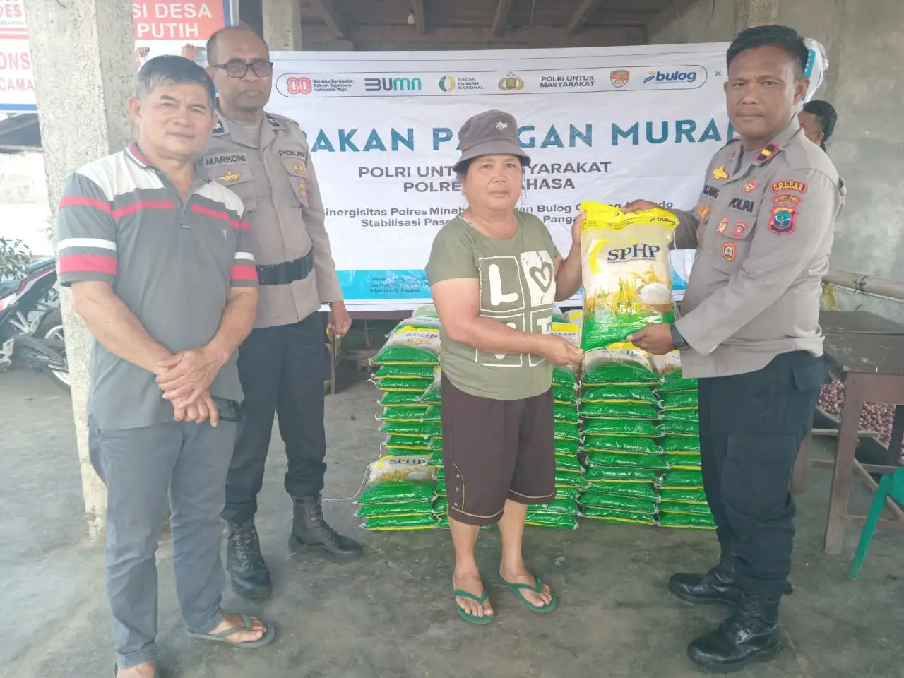 Gerakan Pangan Murah Polri di Tompaso